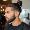 Мужская стрижка Man Bun